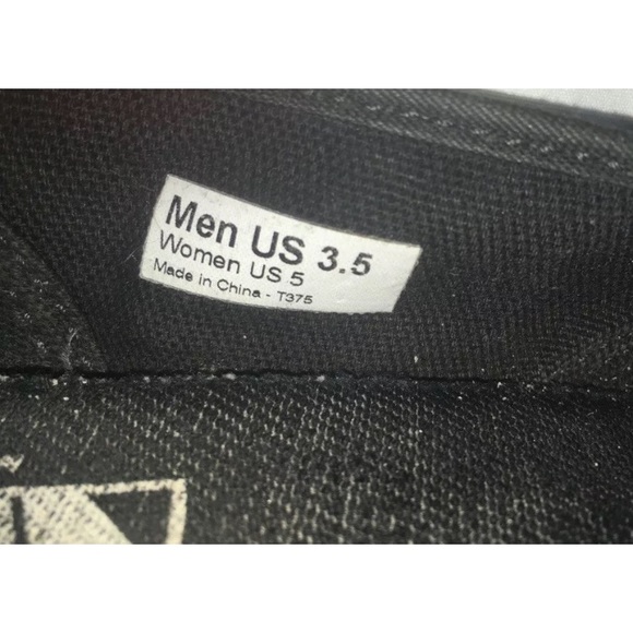 💙SALE VANS Unisex Vans Classic Slip On Shoes - Picture 4 of 4